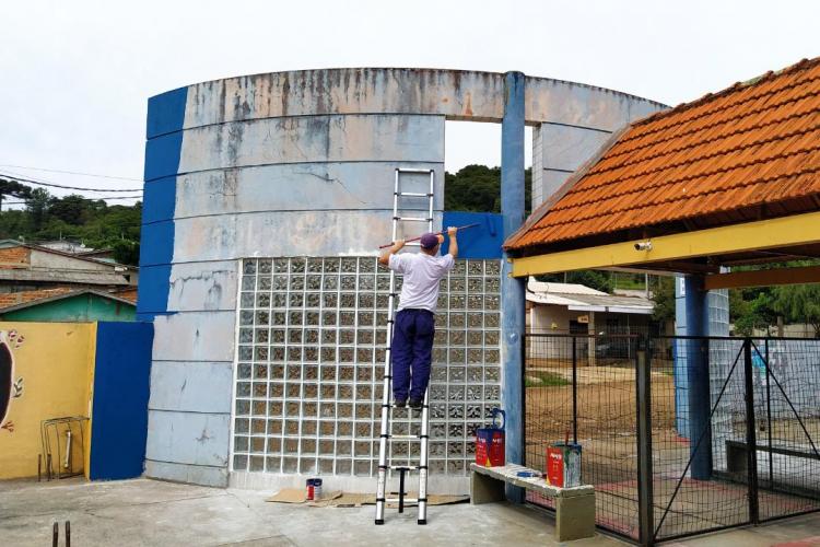 As atividades do programa Mãos Amigas foram retomadas pelo Instituto Paranaense de Desenvolvimento Educacional - Fundepar em escolas estaduais após suspensão devido à pandemia.