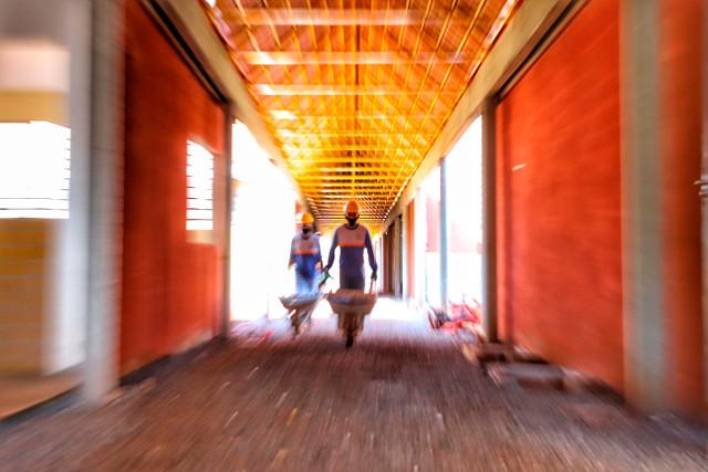 Governo do Paraná realizará seis licitações em fevereiro para a construção de duas novas unidades escolares, duas ampliações de salas da aula e outras duas para retomada de obras paralisadas. Investimento inicial é de mais de R$ 67,3 milhões.