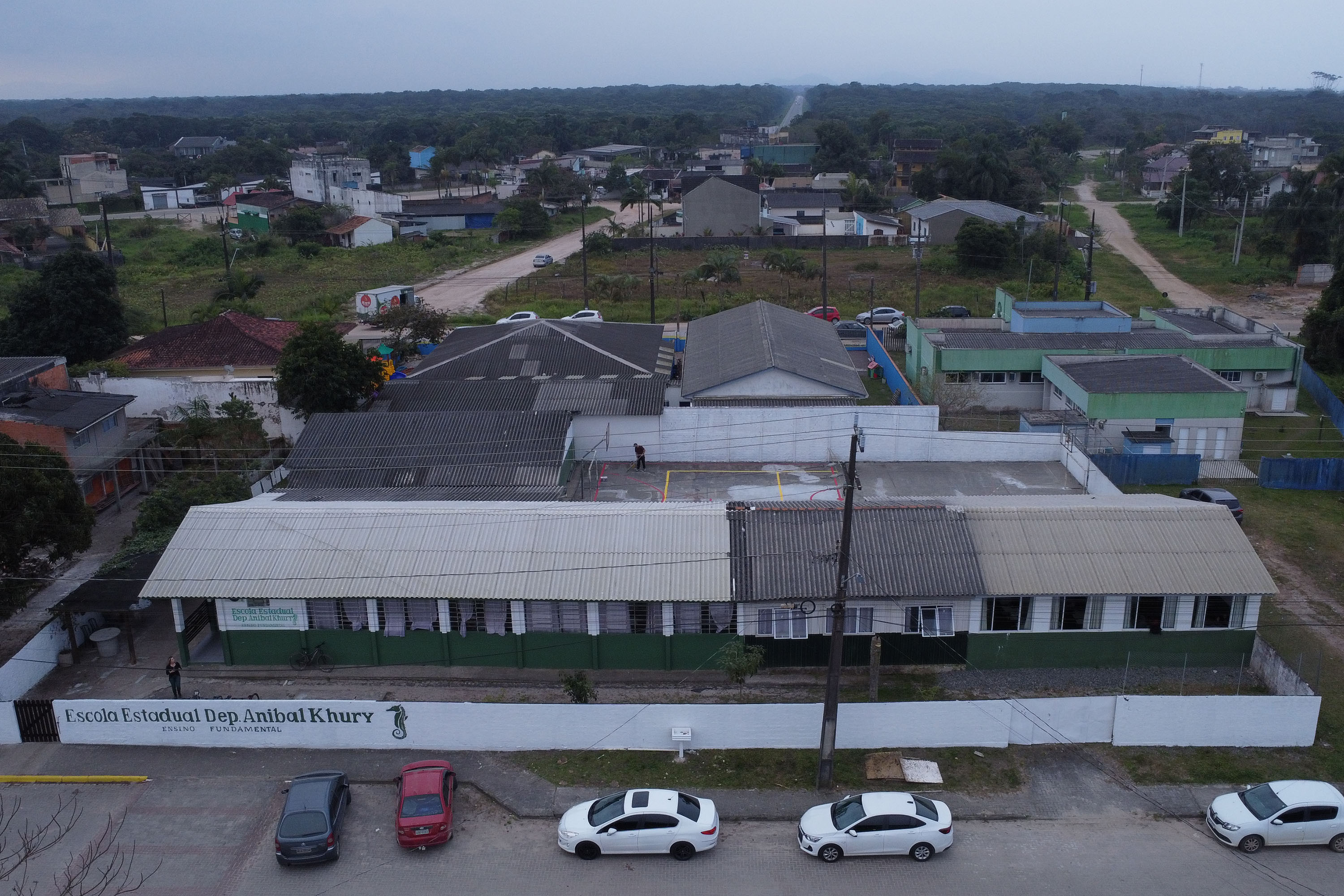 Novo prédio da escola Deputado Aníbal Khury em Guaratuba tem 65% das obras executadas