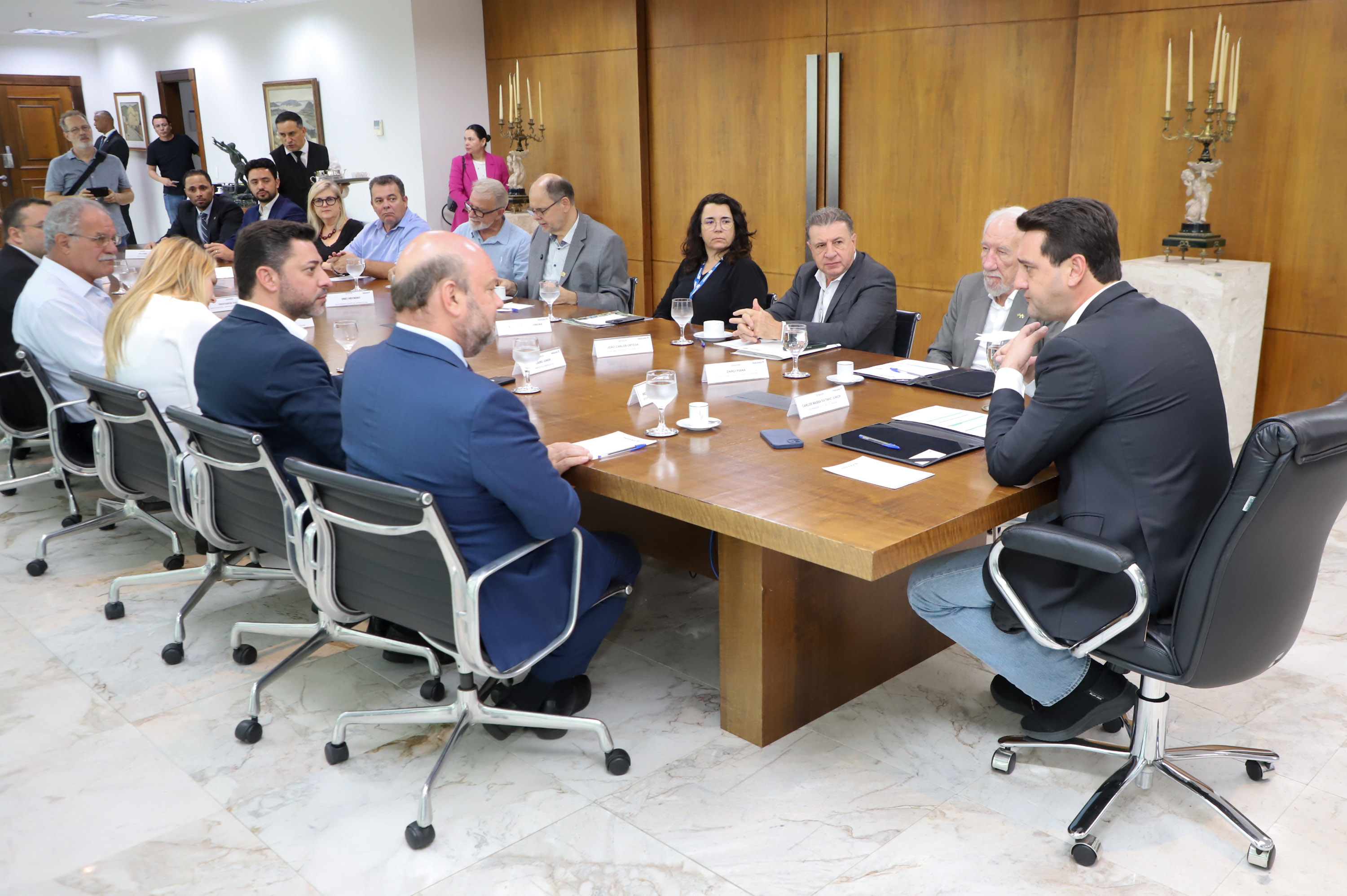 O governador Ratinho Junior assinou o convênio entre o Governo do Estado e a UFPR para construção da sede própria da instituição em Jandaia do Sul, no Vale do Ivaí.