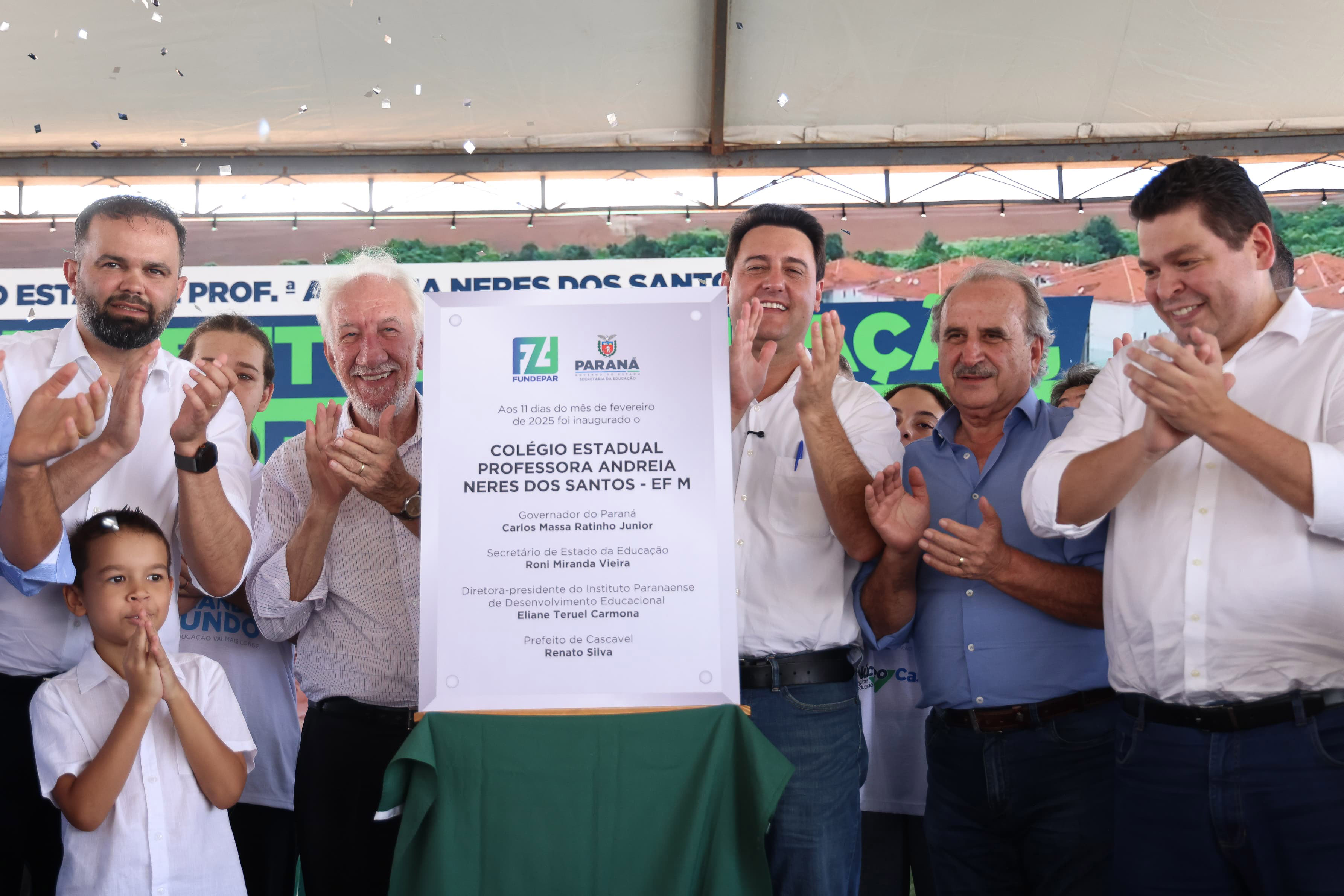 O governador Carlos Massa Ratinho Junior inaugurou oficialmente nesta terça-feira (11) O Colégio Estadual Andreia Neres dos Santos, em Cascavel, no Oeste do Estado, que recebeu um investimento de R$ 13,5 milhões do Governo do Estado.