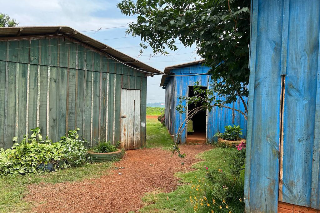 Substituição de salas de madeira