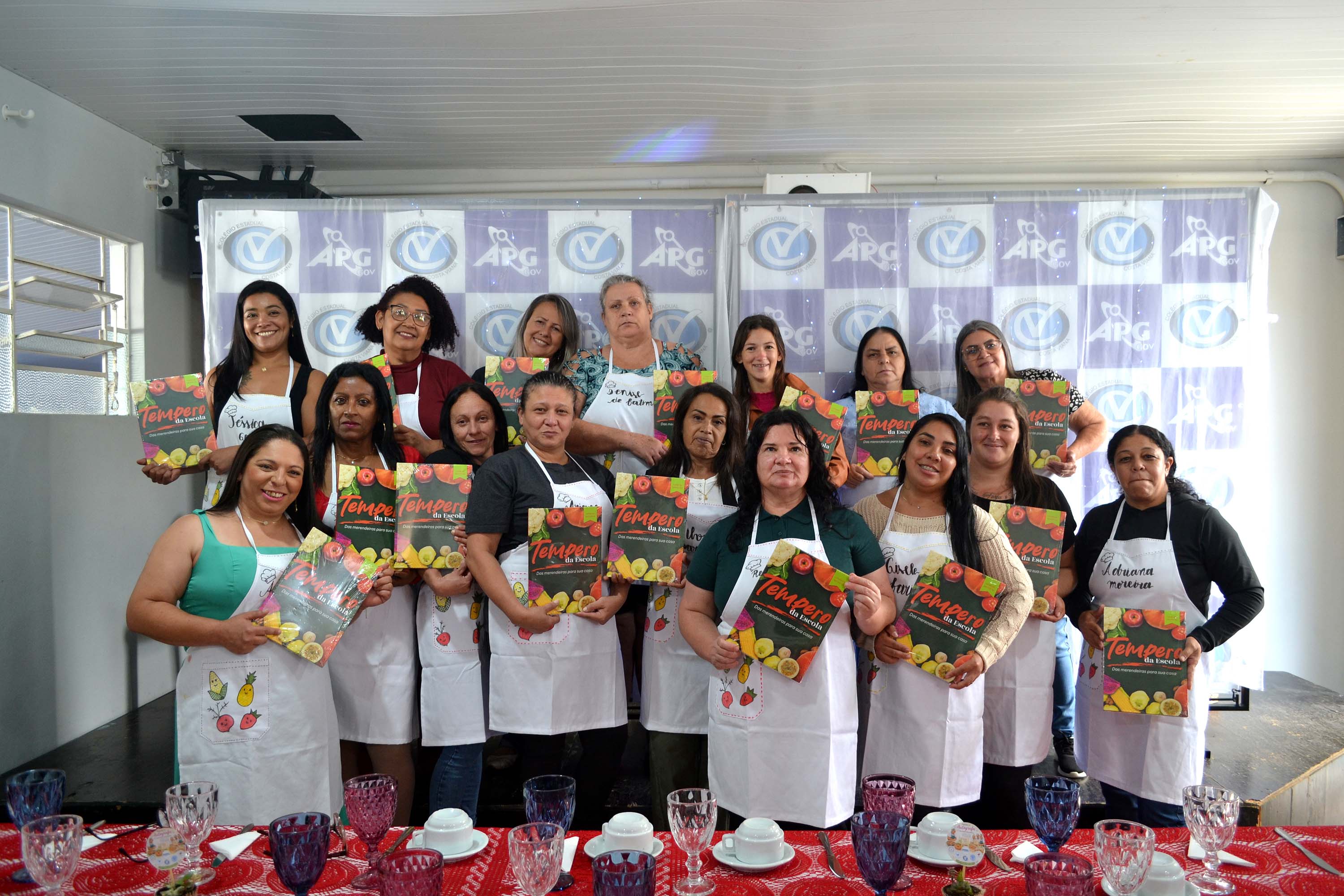 1,5 milhão de refeições por dia: novo livro do Fundepar reforça trabalho das merendeiras