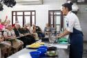 Preparação da merenda no Concurso Melhor Merenda Escolar do Paraná