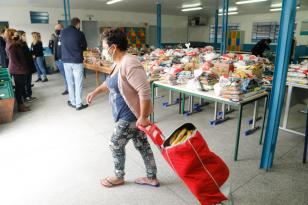 Governo entrega 30 mil toneladas de alimentos da merenda escolar. Foto: Gilson Abreu/ANPr