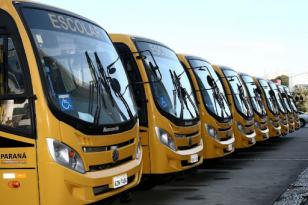 Os municípios devem protocolar até o próximo dia 18, nos Núcleos Regionais de Educação, a previsão de custos extras do transporte escolar devido à implantação da sexta aula que será incluída a partir de fevereiro de 2022. A medida foi tomada em reunião virtual entre o Instituto Fundepar, Secretaria de Estado da Educação e do Esporte e Associação dos Municípios do Paraná (AMP).