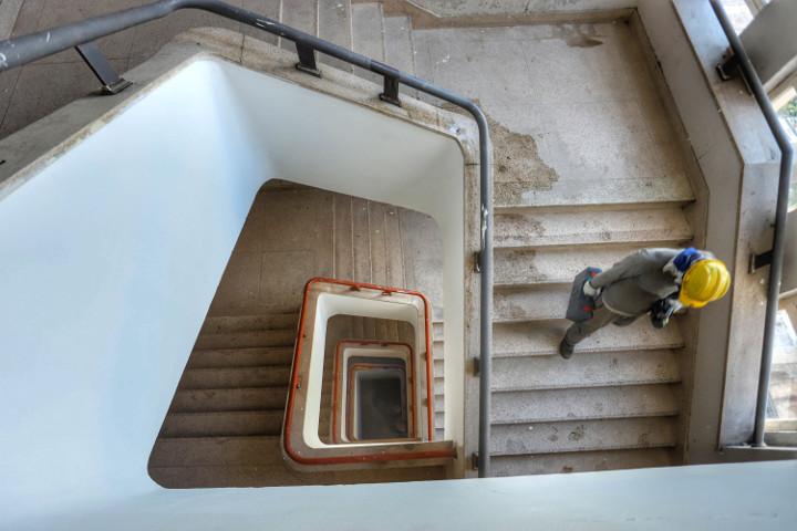 São 18 mil metros quadrados de área, distribuídos em quatro andares de edificações além de um andar subterrâneo. Na época de sua inauguração, em 1950, o CEP já foi o maior colégio da América do Sul. Atualmente, 3.563 estudantes estão matriculados na escola.