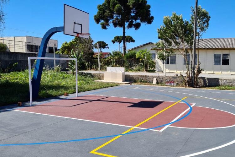 Cada colégio aplicou os recursos de acordo com suas necessidades, incluindo pintura, reparos em estruturas físicas, melhorias nos espaços comuns, bibliotecas, laboratórios, quadras esportivas e pátios, além de serviços de jardinagem e limpezas especializadas.