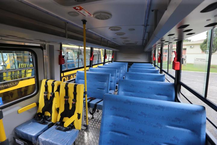 O investimento de R$ 36 milhões é fruto da parceria do Governo do Estado com a bancada federal do Paraná, entre deputados e senadores, e contempla mais 123 veículos que serão entregues em 2021, fechando 168 ônibus.