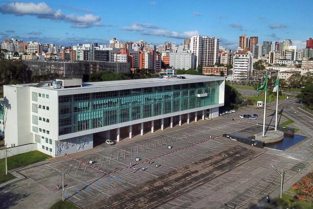 Alguns serviços prestados por órgãos públicos estaduais terão alteração no atendimento durante o período de recesso, entre 21 de dezembro de 2020 e 04 de janeiro de 2021. Os essenciais funcionarão normalmente.