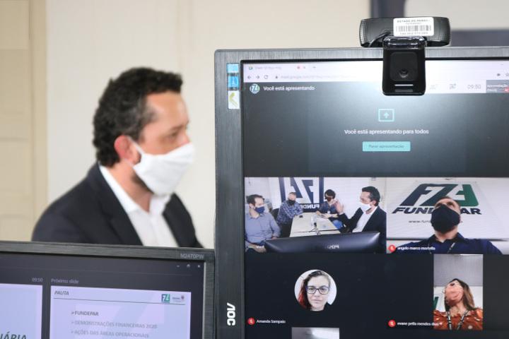 Mesmo com pandemia, foram investidos cerca de R$ 435,8 milhões em despesas e investimentos na área de infraestrutura escolar. Reunião ainda apontou alguns objetivos para o ano de 2021 nas áreas obras escolares, alimentação escolar e aprimoramento de sistemas de gestão.