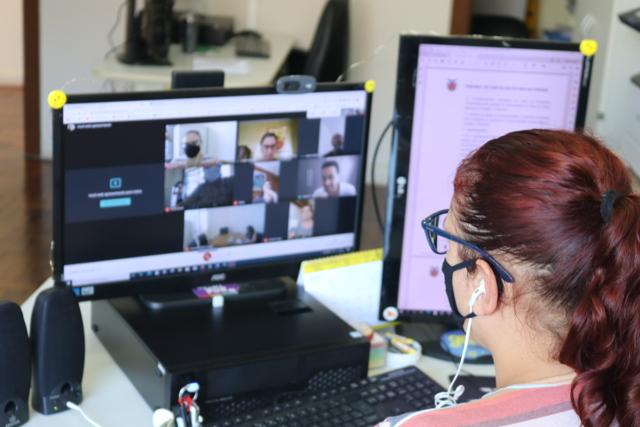 Primeiro encontro do grupo, via, meet, apontou encaminhamentos para aprimorar gestão do programa responsável pelo repasse de recursos financeiros às escolas.