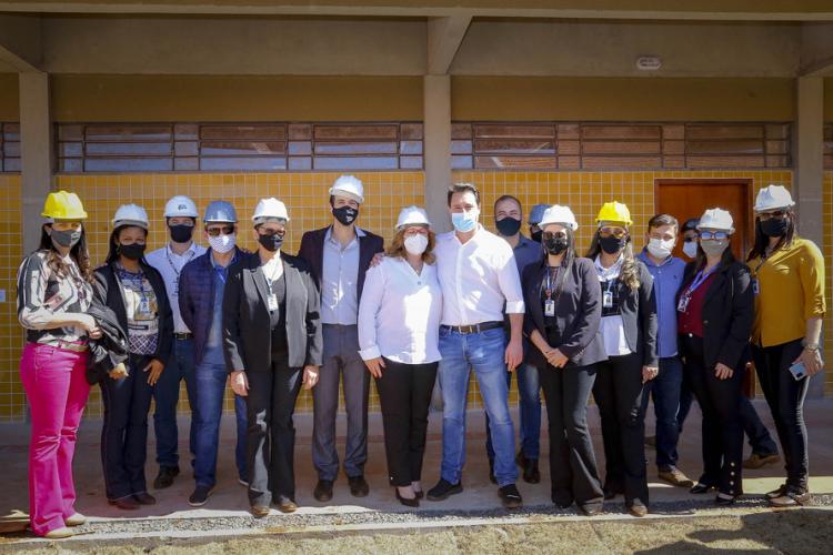 O governador Carlos Massa Ratinho Junior vistoriou nesta terça-feira (3) a obra da nova sede do Centro Estadual de Educação Profissional (CEEP) do Noroeste, também conhecido como Colégio Agrícola do Noroeste, em Diamante do Norte.