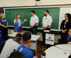 Curitiba, 05 de fevereiro de 2024 - O governador Carlos Massa Ratinho Jr., visita o Colégio Estadual Anibal Khury Neto, na abertura do ano letivo, e assina liberação de recursos para a Rede Estadual de Ensino.