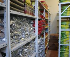 Governo entrega terceira remessa de alimentos para escolas estaduais