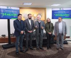 O governador em exercício Darci Piana e o secretario de Educação Roni Miranda, anunciam nesta terça-feira (02) a construção do novo Colégio Estadual Iolando Taques Fonseca