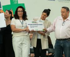 O Governo do Paraná premia as vencedoras do Concurso "A Melhor Merenda do Paraná".