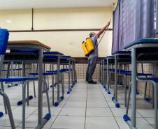Limpeza, roçada e pintura: escolas estaduais se preparam para volta às aulas no Paraná