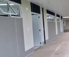Escolas em andamento no Litoral