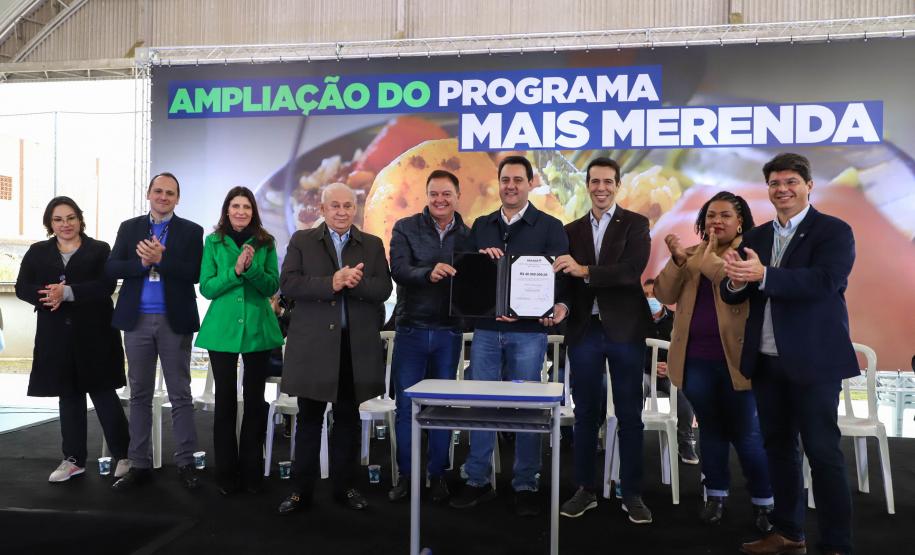 FOTO ALIMENTAÇÃO