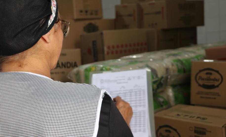 Com novos produtos, Governo conclui entrega da 1ª remessa de alimentos da merenda.