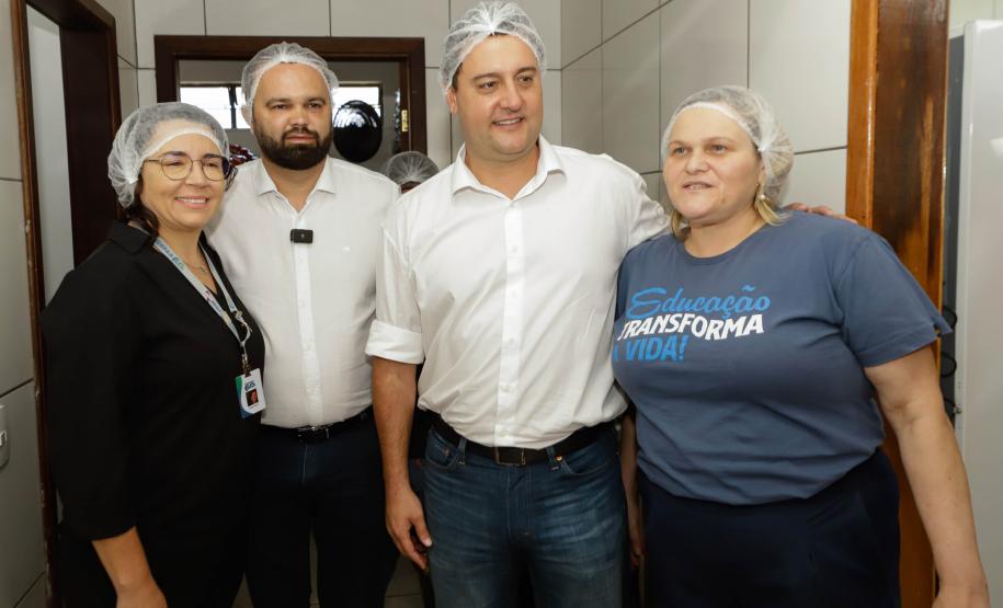 Curitiba, 05 de fevereiro de 2024 - O governador Carlos Massa Ratinho Jr., visita o Colégio Estadual Anibal Khury Neto, na abertura do ano letivo, e assina liberação de recursos para a Rede Estadual de Ensino.