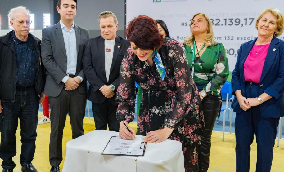 Escolas estaduais em Curitiba receberão R$ 33 milhões em obras e equipamentos