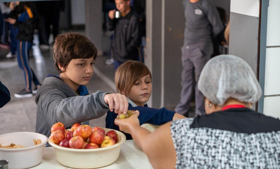 Alimentação escolar no Paraná tem aprovação superior a 84% entre pais e estudantes