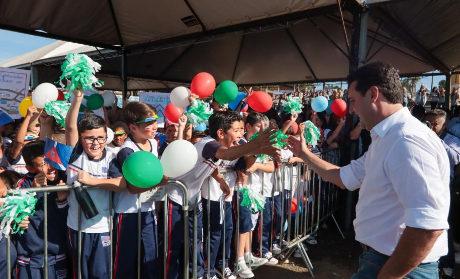Estado investirá R$ 46,8 milhões em Sengés para pavimentação e construção de escola
