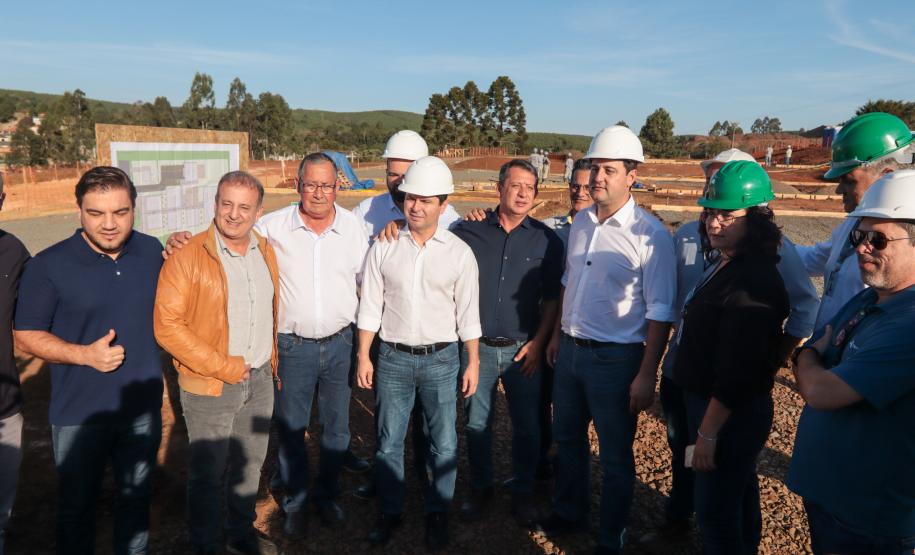 Estado investirá R$ 46,8 milhões em Sengés para pavimentação e construção de escola