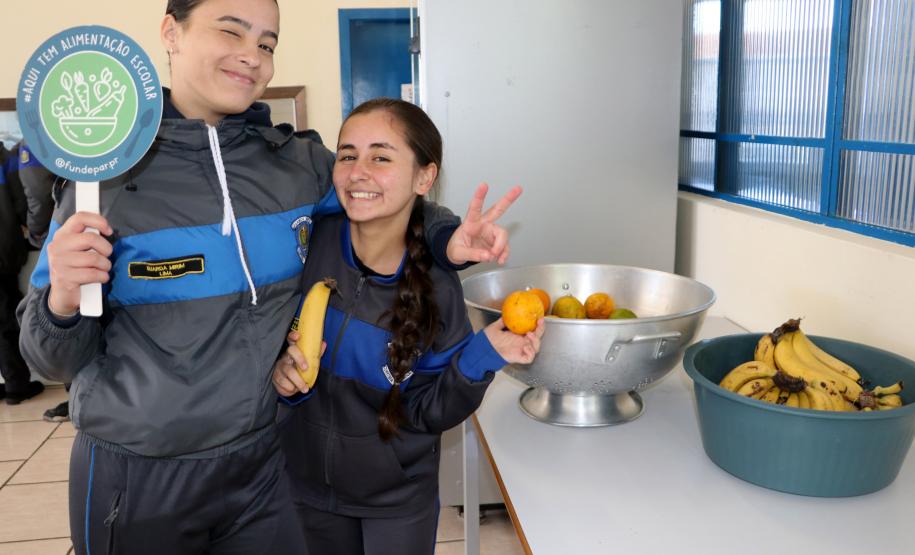 Governo entrega terceira remessa de alimentos para escolas estaduais