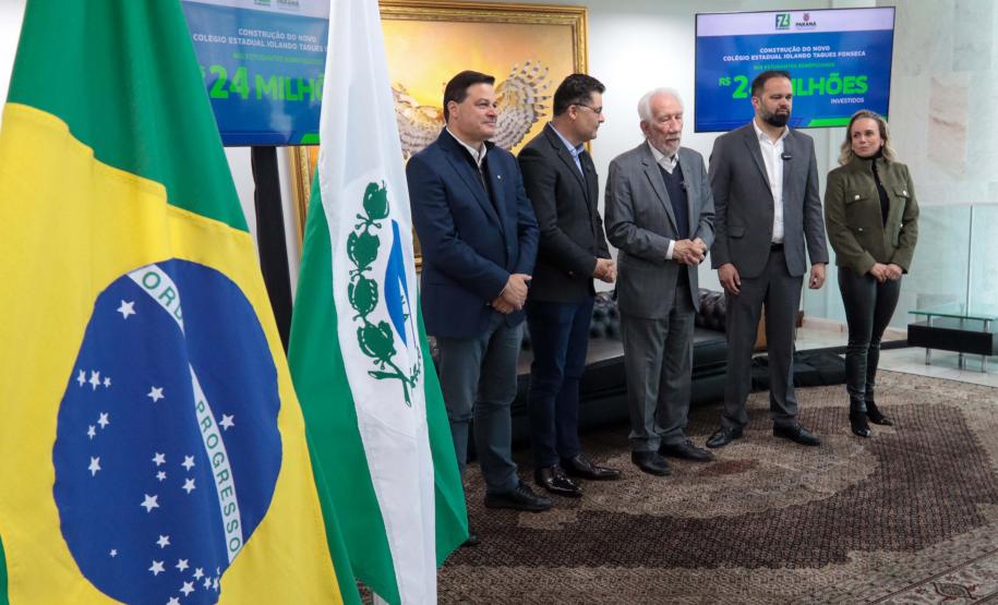 O governador em exercício Darci Piana e o secretario de Educação Roni Miranda, anunciam nesta terça-feira (02) a construção do novo Colégio Estadual Iolando Taques Fonseca