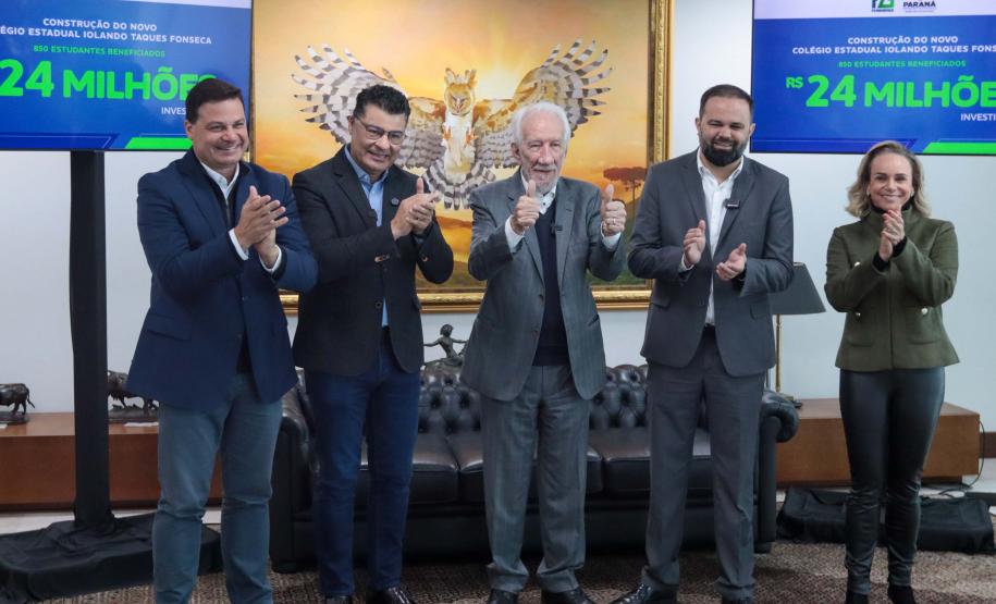 O governador em exercício Darci Piana e o secretario de Educação Roni Miranda, anunciam nesta terça-feira (02) a construção do novo Colégio Estadual Iolando Taques Fonseca