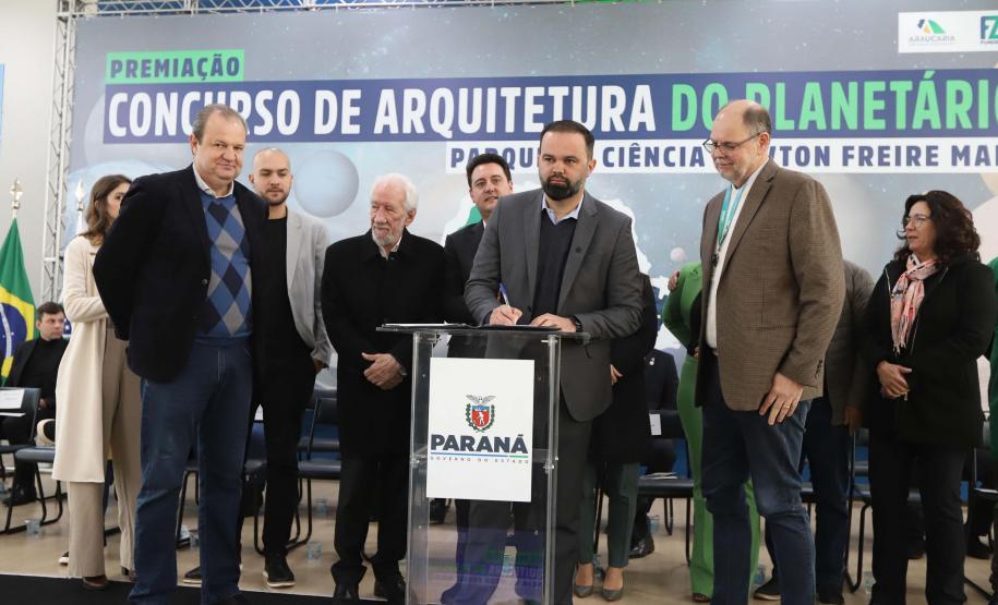 O governador Carlos Massa Ratinho Junior participa nesta segunda-feira (26) do anúncio do vencedor do concurso nacional para seleção do projeto do planetário do Parque da Ciência Newton Freire Maia, em Pinhais