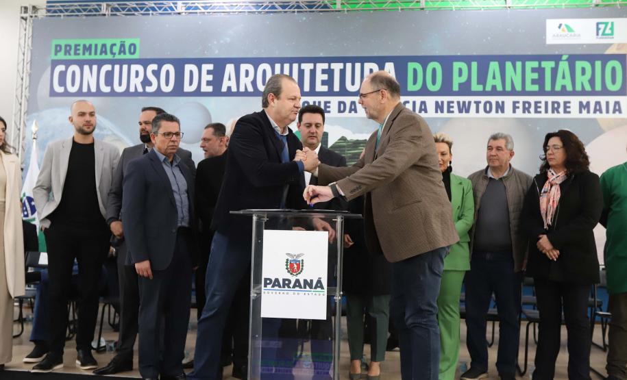 O governador Carlos Massa Ratinho Junior participa nesta segunda-feira (26) do anúncio do vencedor do concurso nacional para seleção do projeto do planetário do Parque da Ciência Newton Freire Maia, em Pinhais