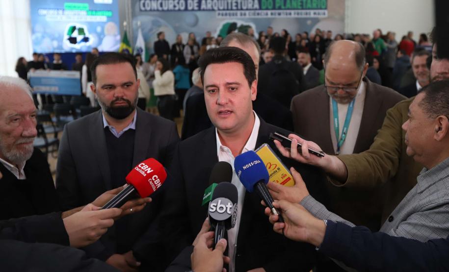 O governador Carlos Massa Ratinho Junior participa nesta segunda-feira (26) do anúncio do vencedor do concurso nacional para seleção do projeto do planetário do Parque da Ciência Newton Freire Maia, em Pinhais