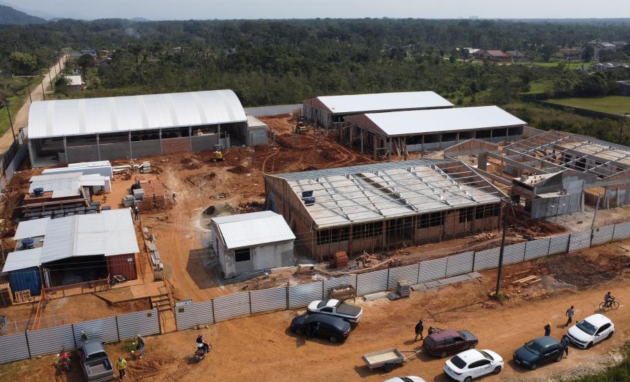 Novo prédio da escola Deputado Aníbal Khury em Guaratuba tem 65% das obras executadas