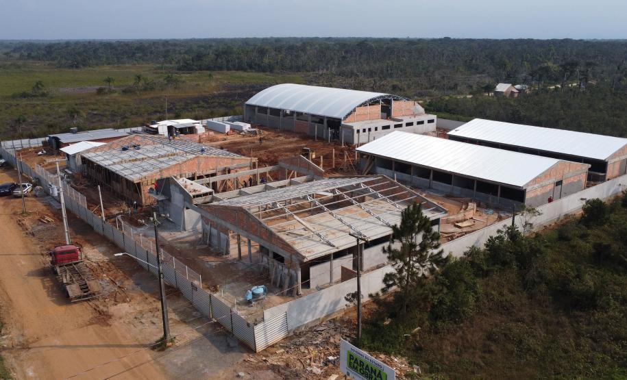 Novo prédio da escola Deputado Aníbal Khury em Guaratuba tem 65% das obras executadas