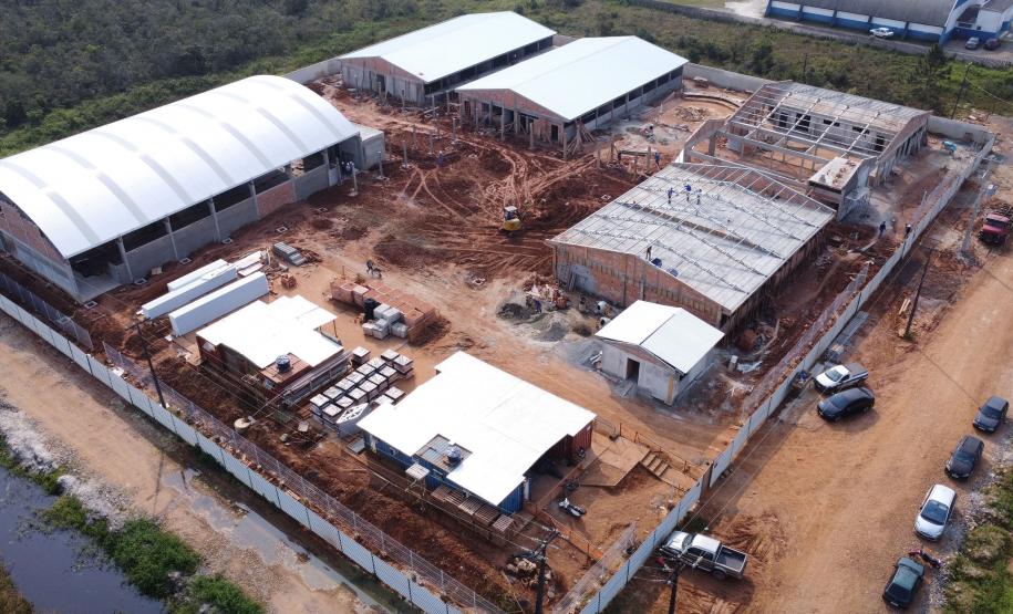 Novo prédio da escola Deputado Aníbal Khury em Guaratuba tem 65% das obras executadas