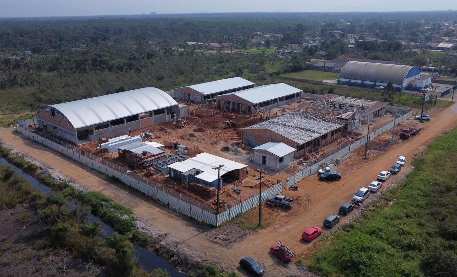 Novo prédio da escola Deputado Aníbal Khury em Guaratuba tem 65% das obras executadas