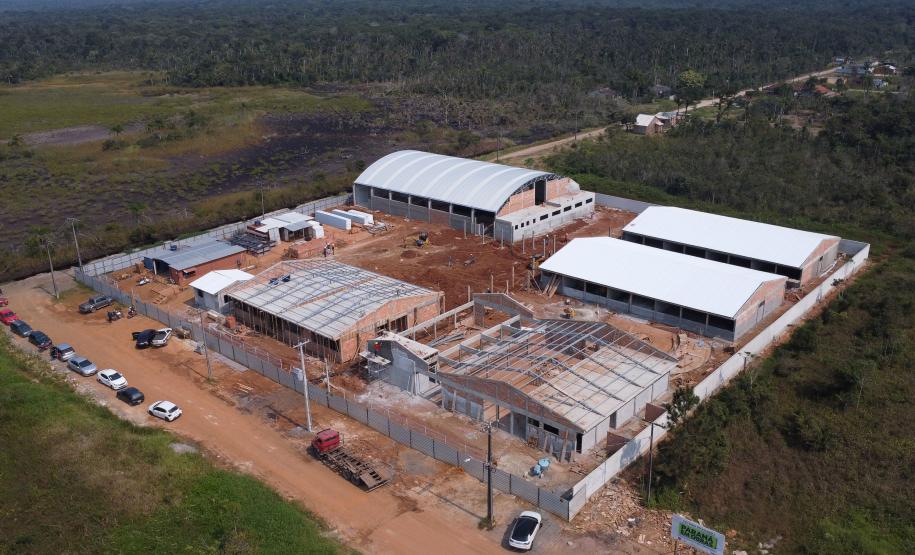 Novo prédio da escola Deputado Aníbal Khury em Guaratuba tem 65% das obras executadas