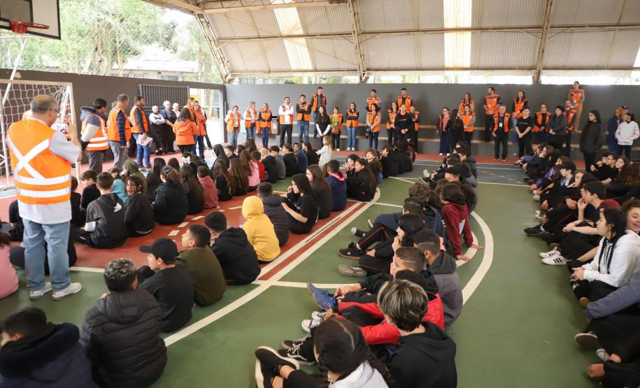 Estado capacita servidores da educação para atuar como brigadistas nas escolas