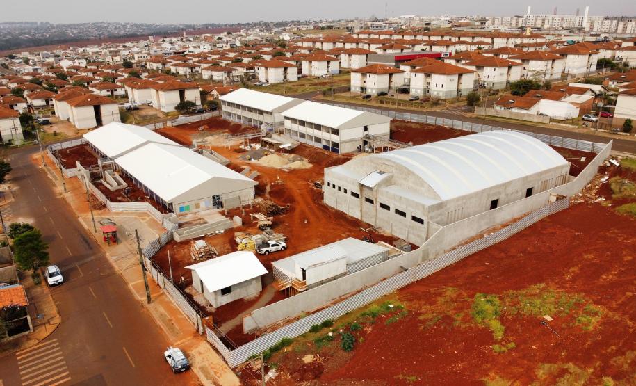 Governador vistoria obra da nova escola estadual de Cascavel, no Jardim Riviera