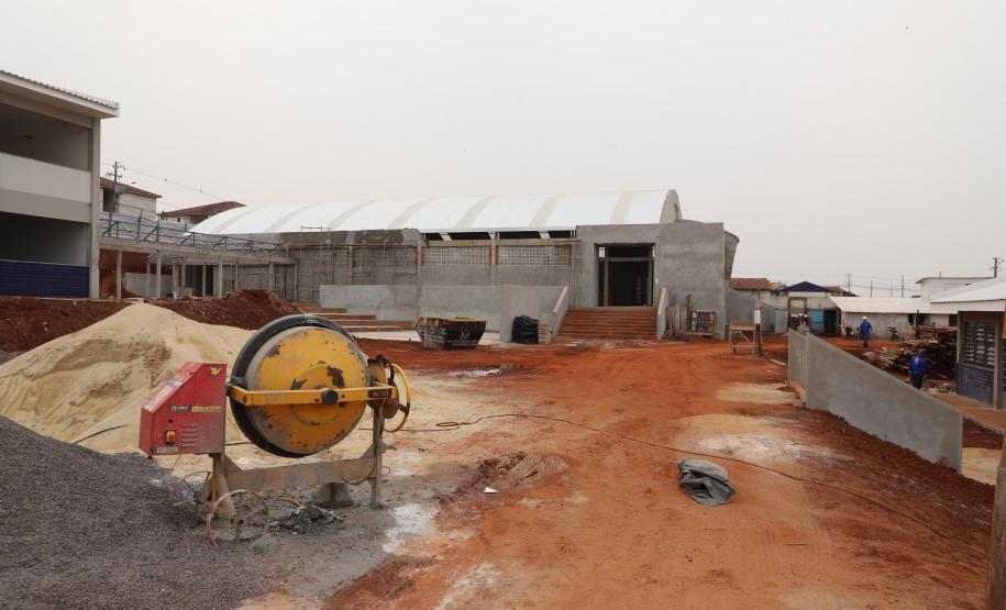 Governador vistoria obra da nova escola estadual de Cascavel, no Jardim Riviera