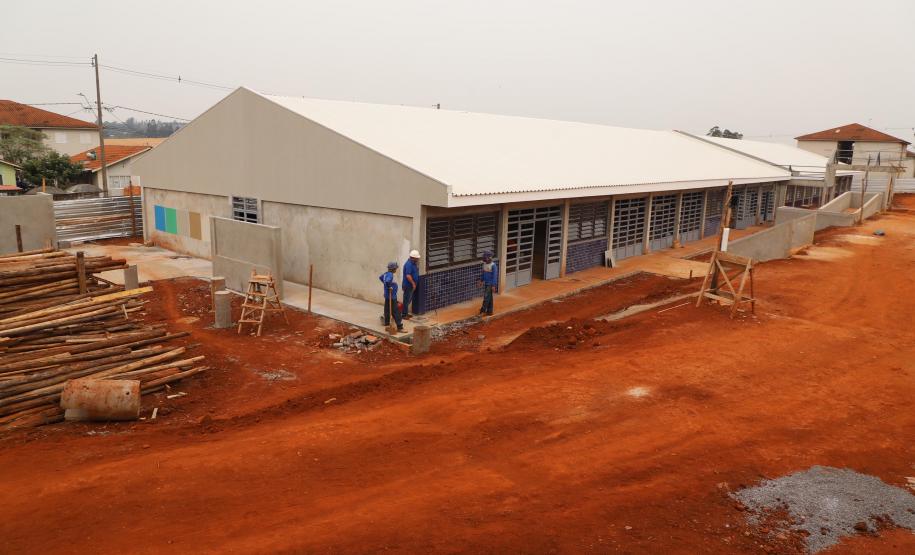 Governador vistoria obra da nova escola estadual de Cascavel, no Jardim Riviera