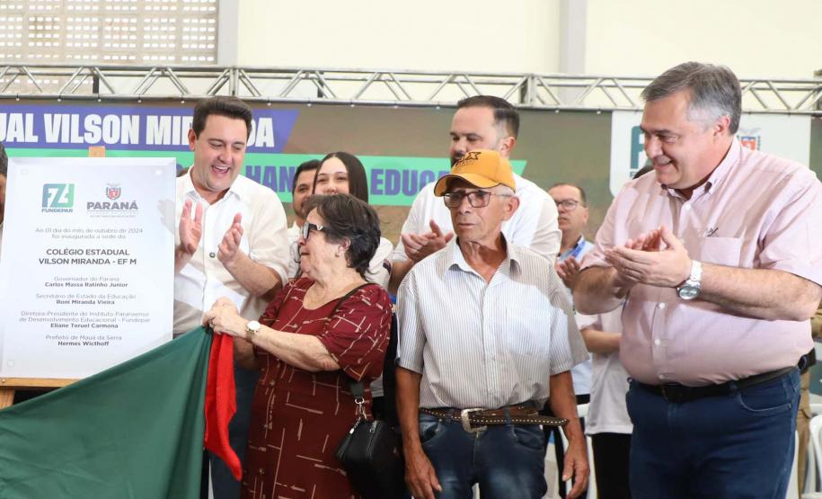 Com investimento de R$ 10 milhões, governador inaugura colégio em Mauá da Serra