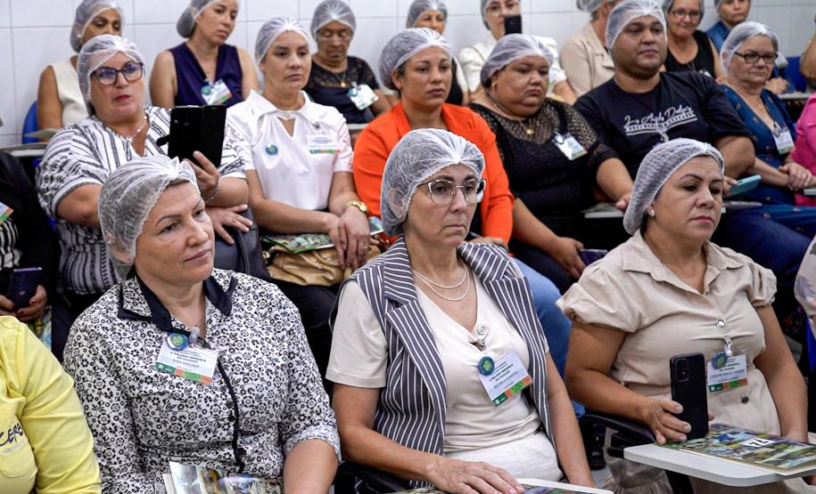 Preparação da merenda no Concurso Melhor Merenda Escolar do Paraná