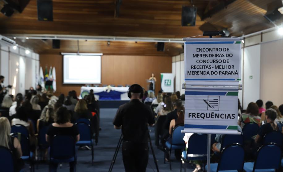 Preparação da merenda no Concurso Melhor Merenda Escolar do Paraná