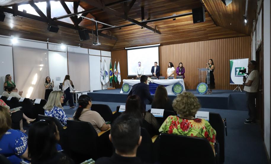 Preparação da merenda no Concurso Melhor Merenda Escolar do Paraná