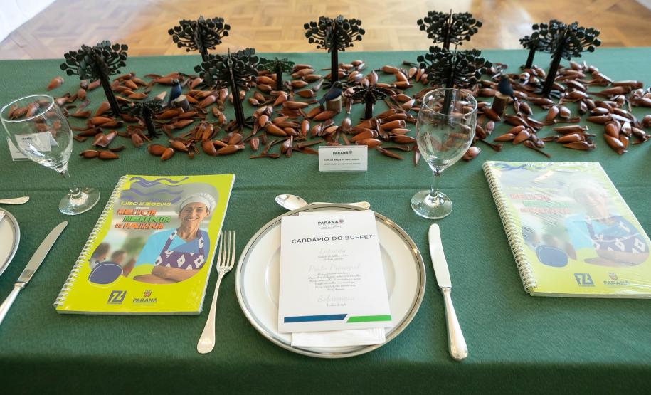 Anúncio das vencedoras do concurso Melhor Merenda do Paraná